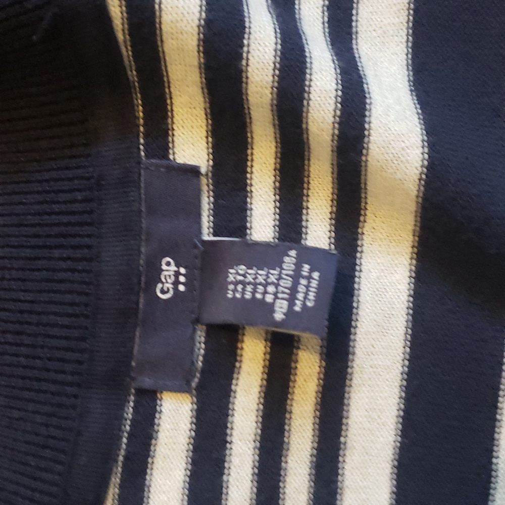 Cardigan - Picture 2 of 3